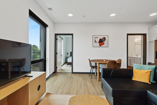 Photo - 423 E Michigan St Unit ID1026467P