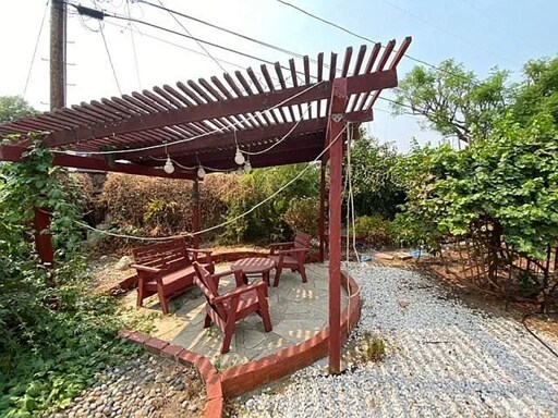 Casib - 6657 Enfield Ave