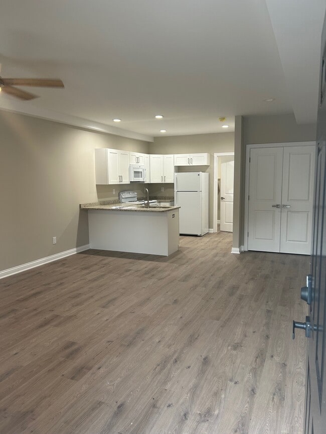 Photo - 15 Melrose Dr Unit 15 Melrose Drive #7