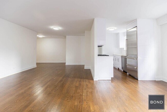 Photo - 145 E 16th St Unit 4C