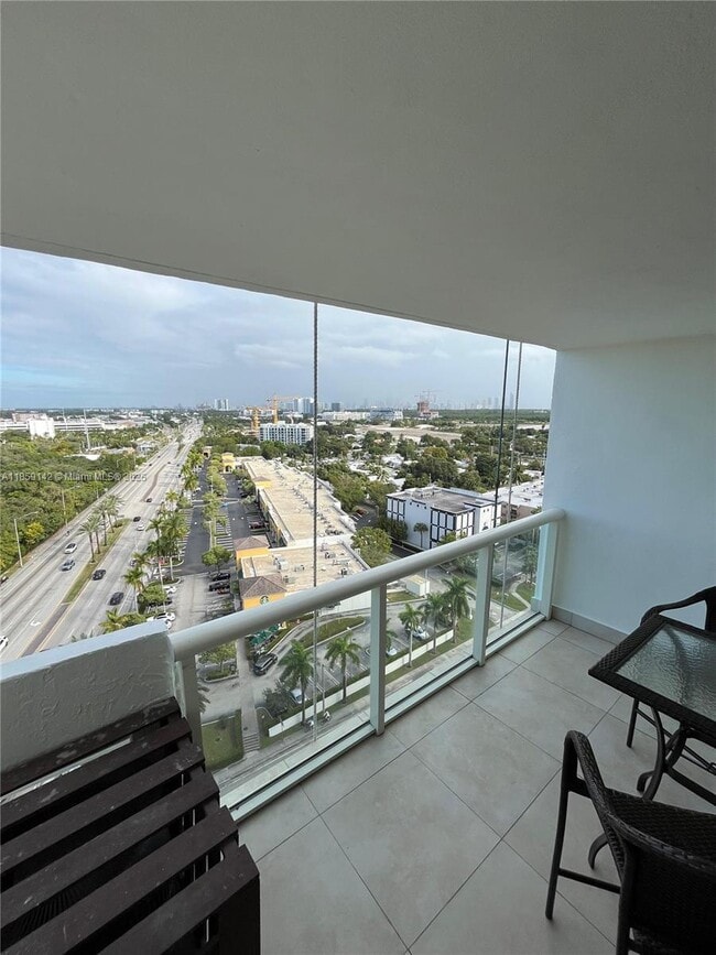 Building Photo - 13499 Biscayne Blvd Unit 1601 Rental