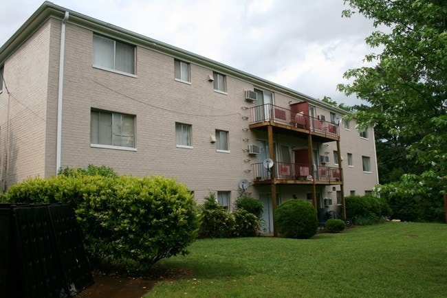Photo - Maple Hall Apartments