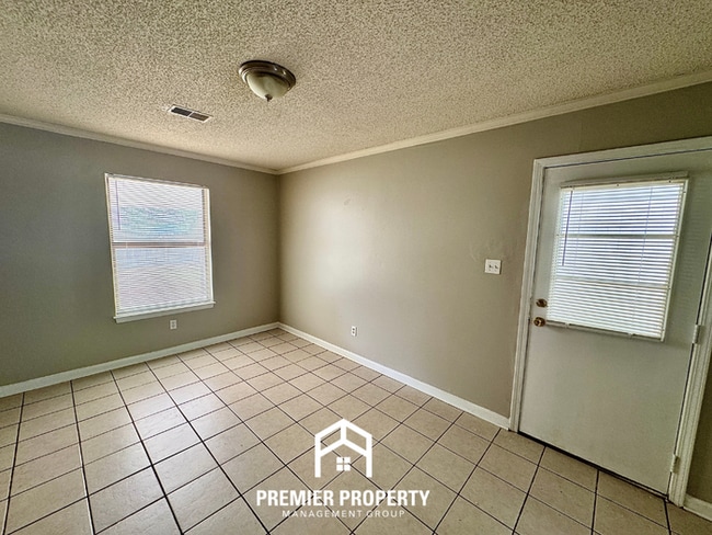 Photo - Move-In Ready 3BR Home in 38141 - Airy Living Spaces & Private Fenced Yard