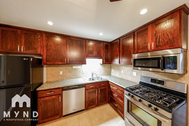 Photo - 5827 Dewey Heights Rd