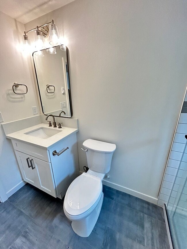 Photo - 8024 Unit 8024B