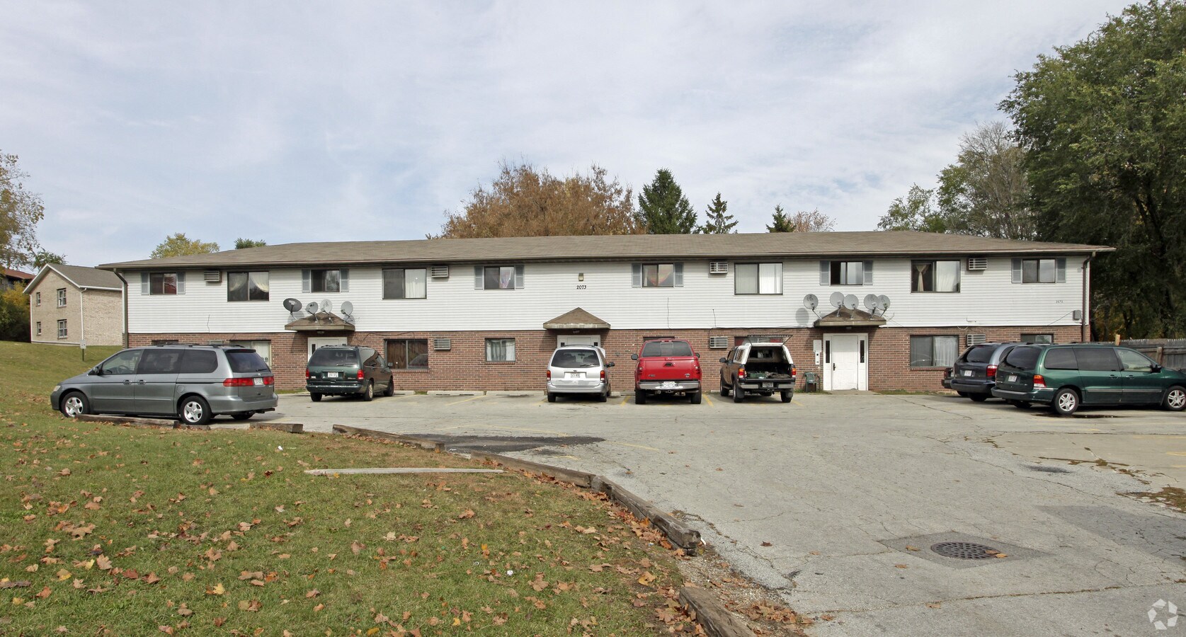 Imperial Heights Apartments - Imperial Heights Apartments