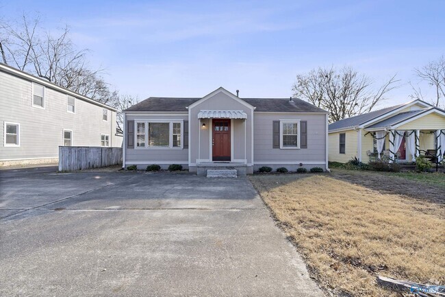 Building Photo - 1212 Halsey Ave NE Rental