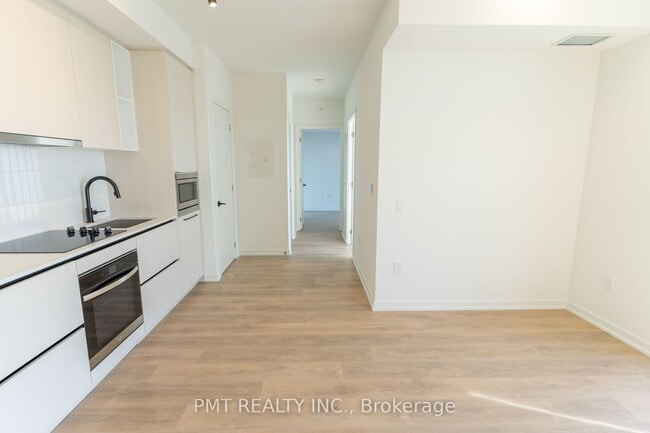 Photo - 1285-1285 Dupont St