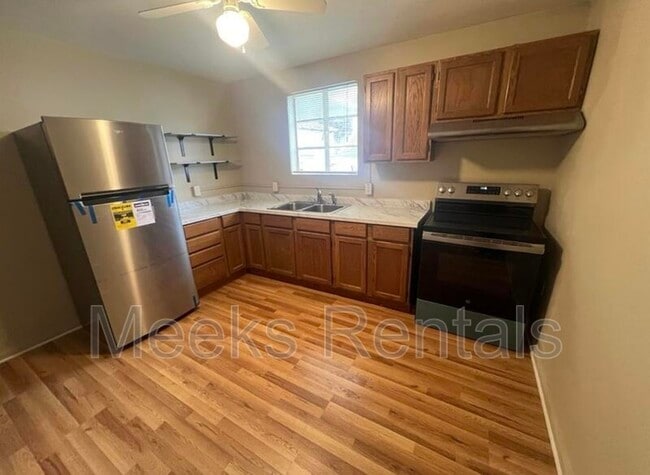 Photo - 944 Florida St
