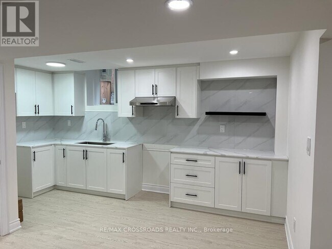 Photo - 4 Gillett Dr