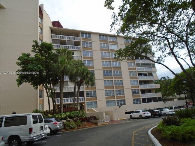 Building Photo - 6921 Environ Blvd Unit 4P