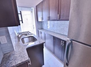 Building Photo - 1111 Boylston St Unit 45