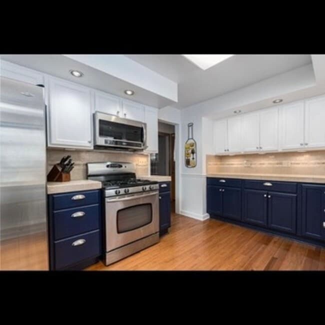 Beautiful 3-bedroom single family home jus... - Beautiful 3-bedroom single family home jus...