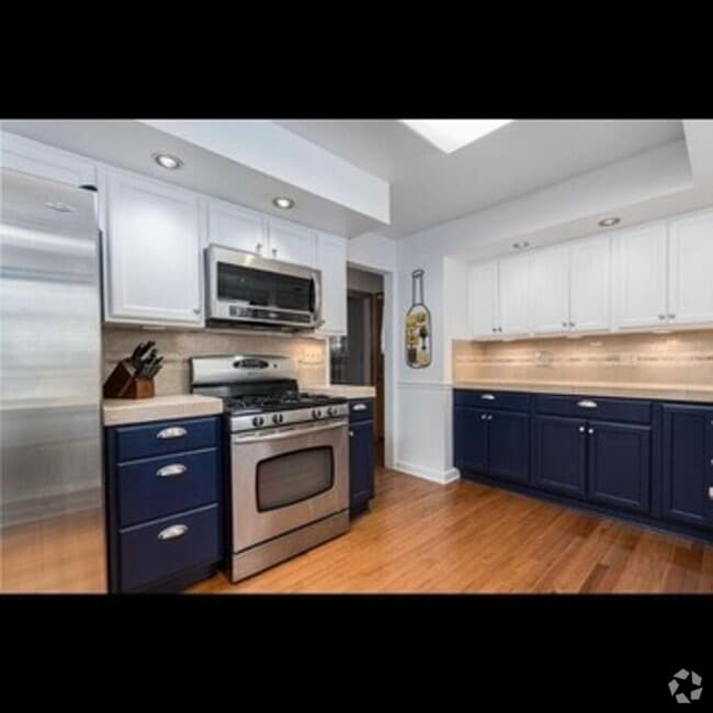 Building Photo - Beautiful 3-bedroom single family home jus...