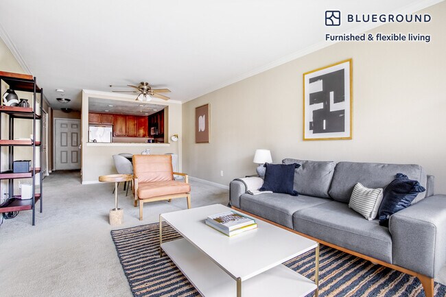 1510 Vista Club Cir Unit SI FL2-ID411