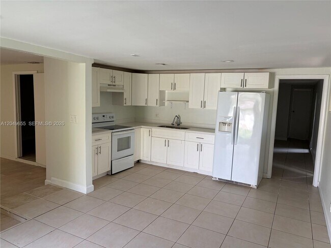 Photo - 5853 McKinley St Unit 3