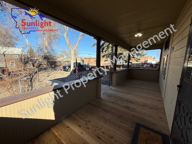 Photo - "Charming 3-Bed Joliet Retreat: Spacious 1750 Sq Ft, 2 Bath Home with Hardwood Elegance & Cozy Fi...