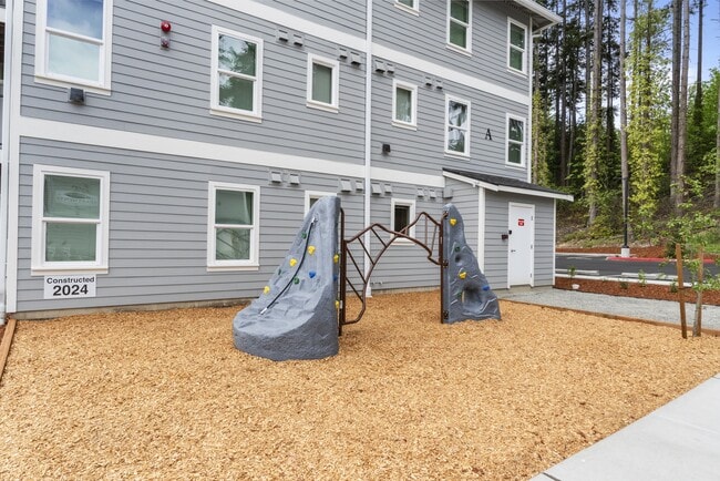 Photo - Hillside Apartments
