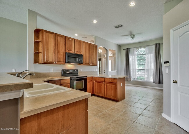 Photo - 13841 Harbor Creek Pl