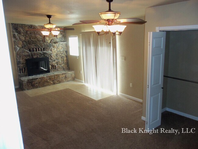 Photo - 470 E Scenic Dr