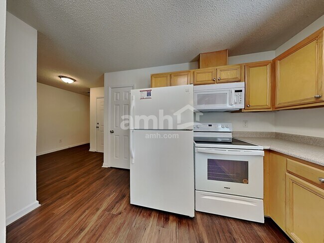 Photo - 112 Charlotte Ct