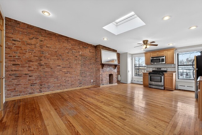 Photo - 216 Newark Ave Unidad 4