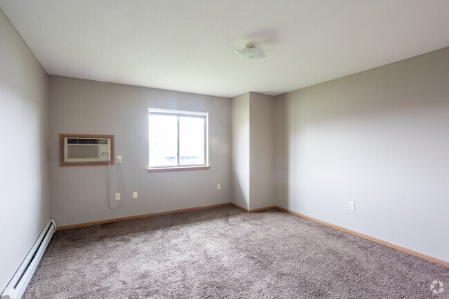 1BR, 1BA - 520SF, Bedroom