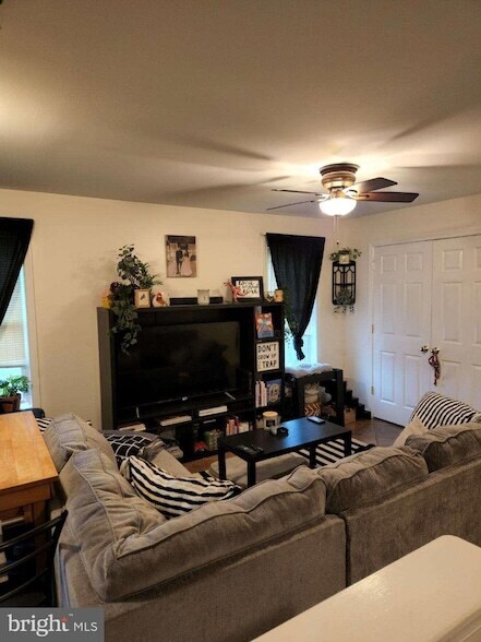 Photo - 4 White Horse Pike