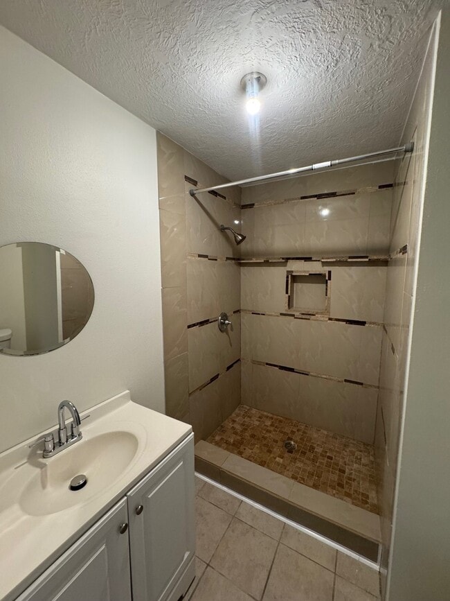 Photo - 10134 Kirkglen Dr