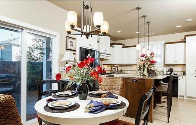 Photo - 2590 E Carnation Ct