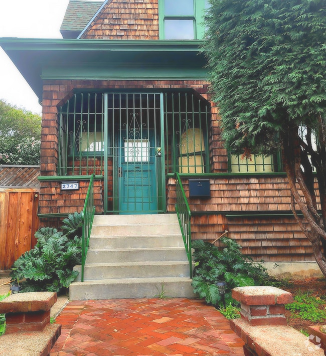 Building Photo - 2747 McGee Ave Rental