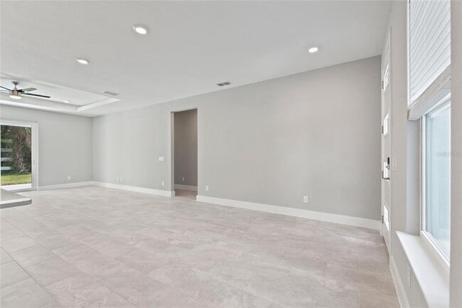 Photo - 3707 Fontainebleau St