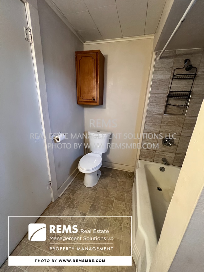 Photo - 1016-1016 Vine St Unit 1010