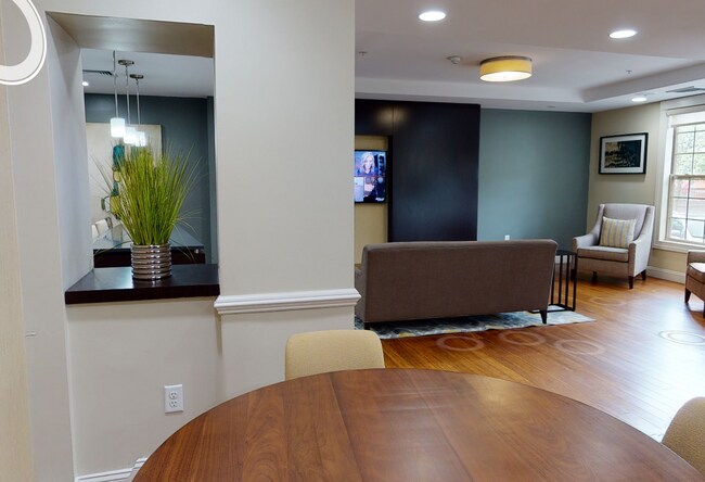 Photo - 89 Needham St