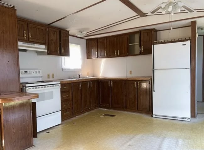 Photo - 516 Lewis Dr