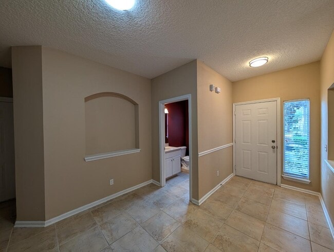 Photo - 1736 Forest Lake Cir W