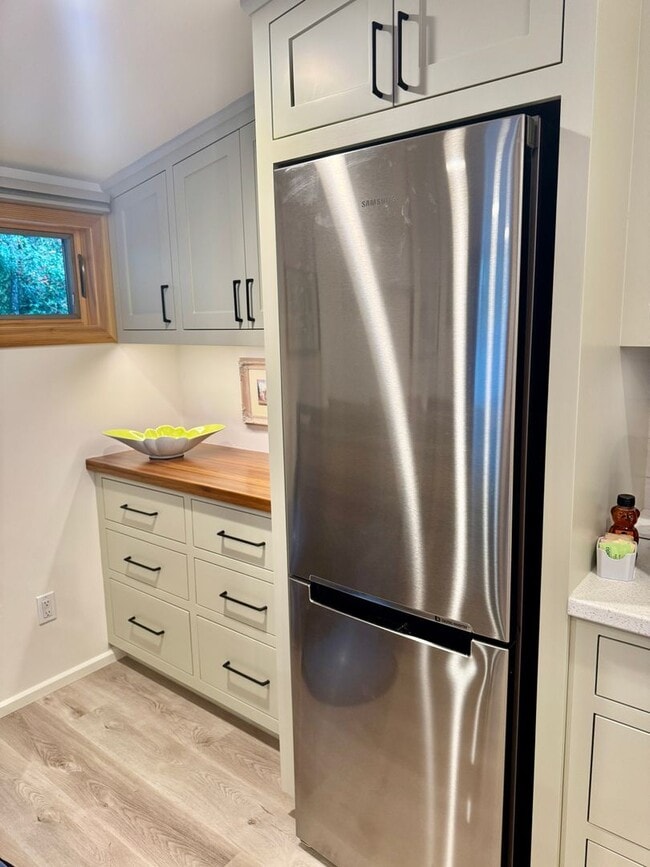 Photo - Immaculate Designer Furnished Studio in Country close to Town (Auburn, CA)