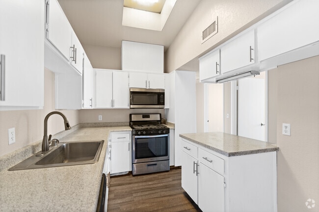 Interior Photos - Wilson Garden