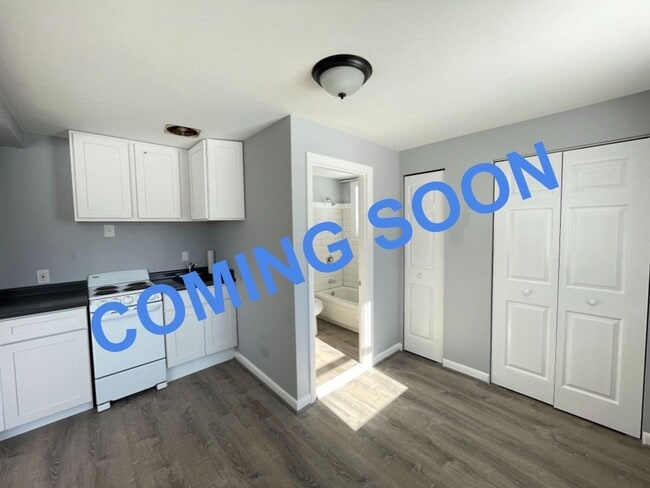 Building Photo - 183 Loudon Rd Unit 1