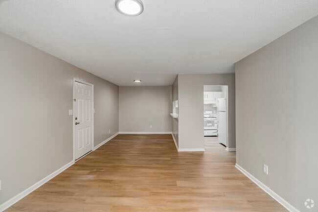 Whitewater Falls (Garden Style) 3BR, 2BA - 1,127SF - Living Room