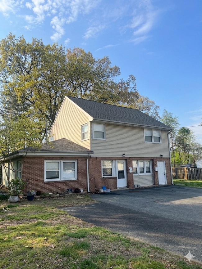 Photo - 102 Spruce St Unidad B