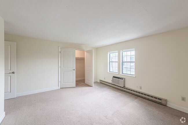 2 BR, 1.5 BA Townhome