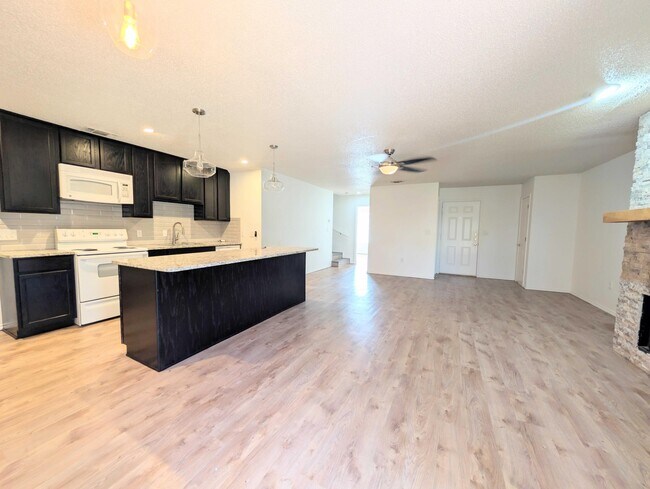 3104 109th St