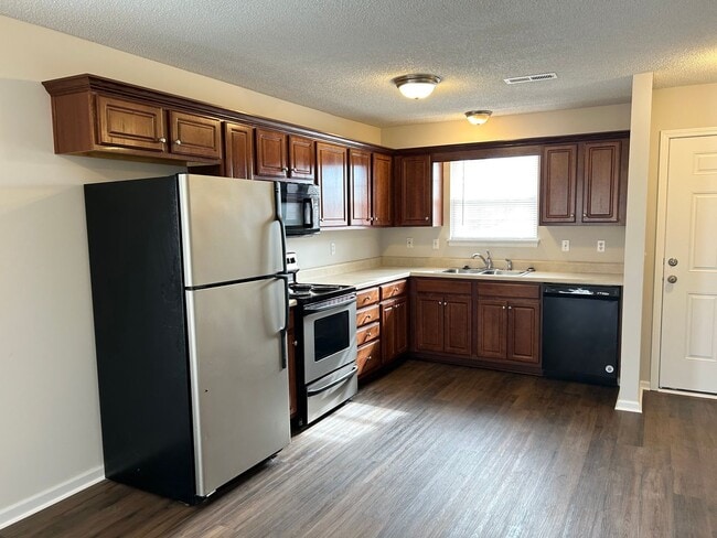 Photo - 3 Bed 2 Car Duplex in Grain Valley