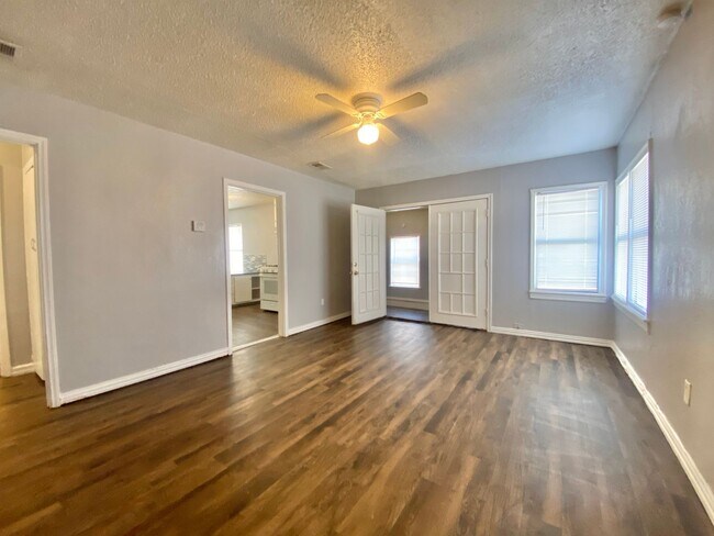 Photo - Great rental now available near Texas Tech University and UMC.
