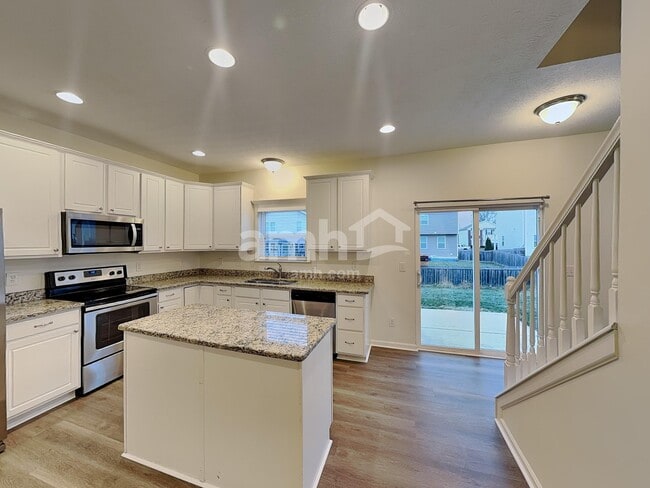 524 Corbel Dr