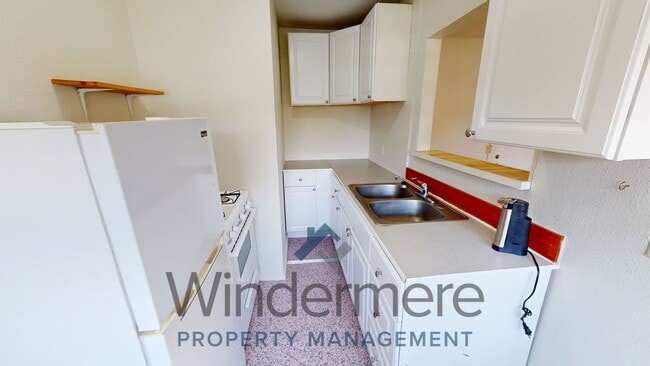 114 N Touchet St Unit 4