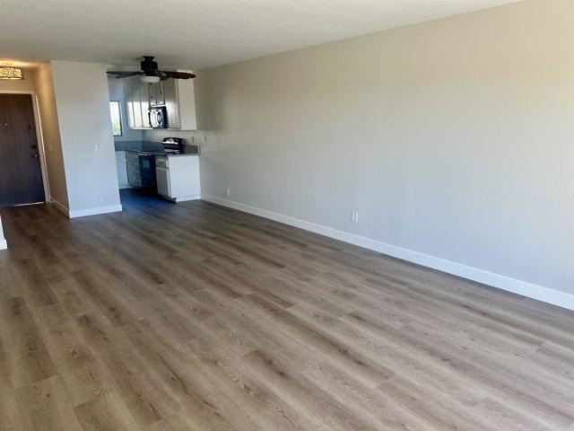 Photo - 245 Fairlee Ln