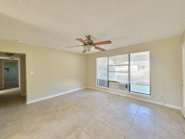 Photo - 331 Emory Dr