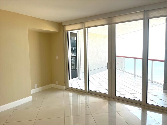 Photo - 6767 Collins Ave
